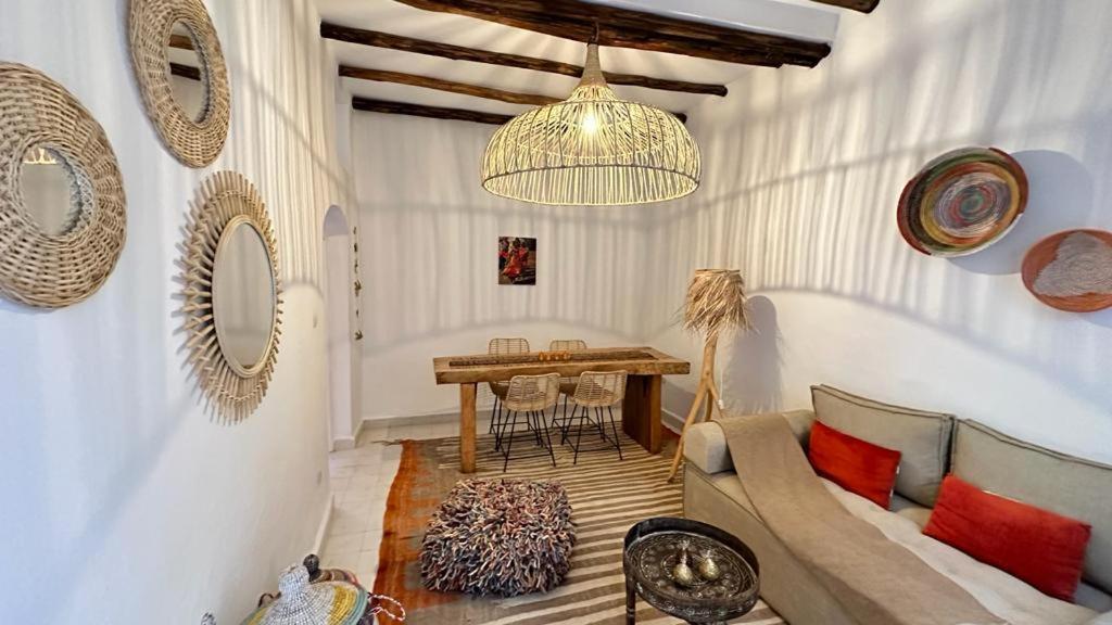 En Plein Coeur De La Medina Apartment เอสเซาอิรา ภายนอก รูปภาพ