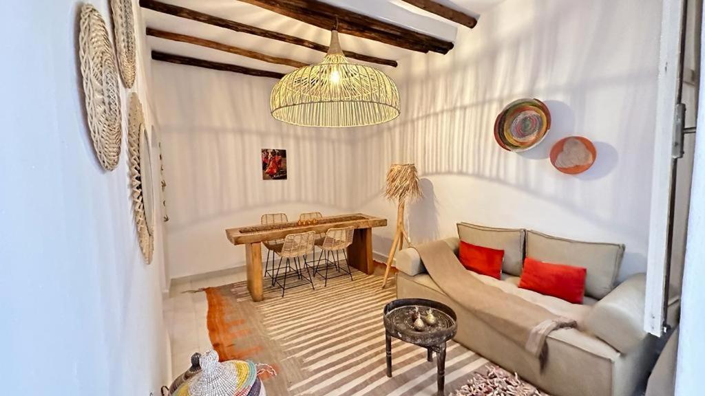 En Plein Coeur De La Medina Apartment เอสเซาอิรา ภายนอก รูปภาพ