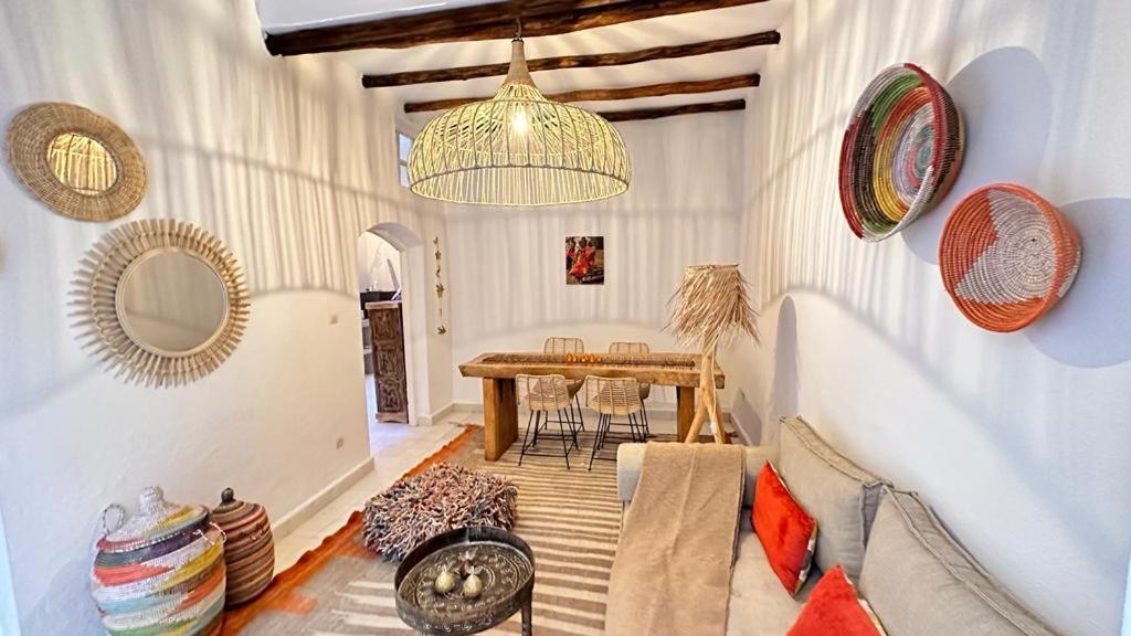 En Plein Coeur De La Medina Apartment เอสเซาอิรา ภายนอก รูปภาพ